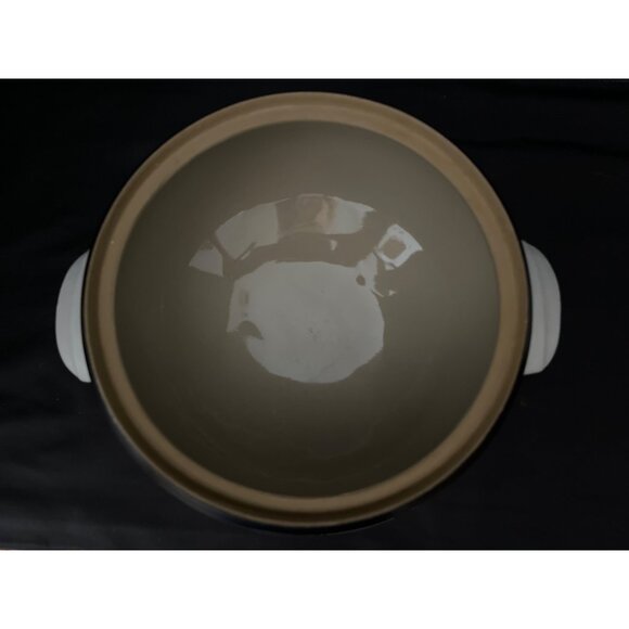 Denby Gourmet Stoneware Tan Vertical Stripes 2 qt Covered Casserole - Picture 6 of 15